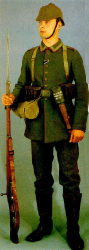 German Infantryman, Western Front, April 1915 front view